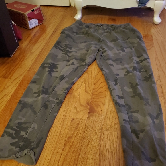 Zara Camo Sweatpants - Picture 9 of 16